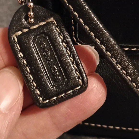 Coach - Picture 3 of 10